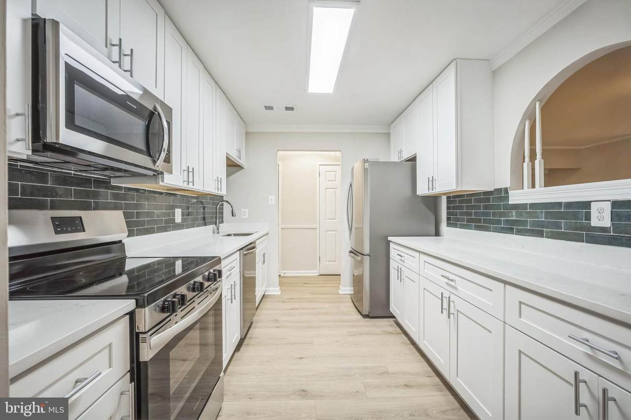 529 Florida Avenue - Photo 1
