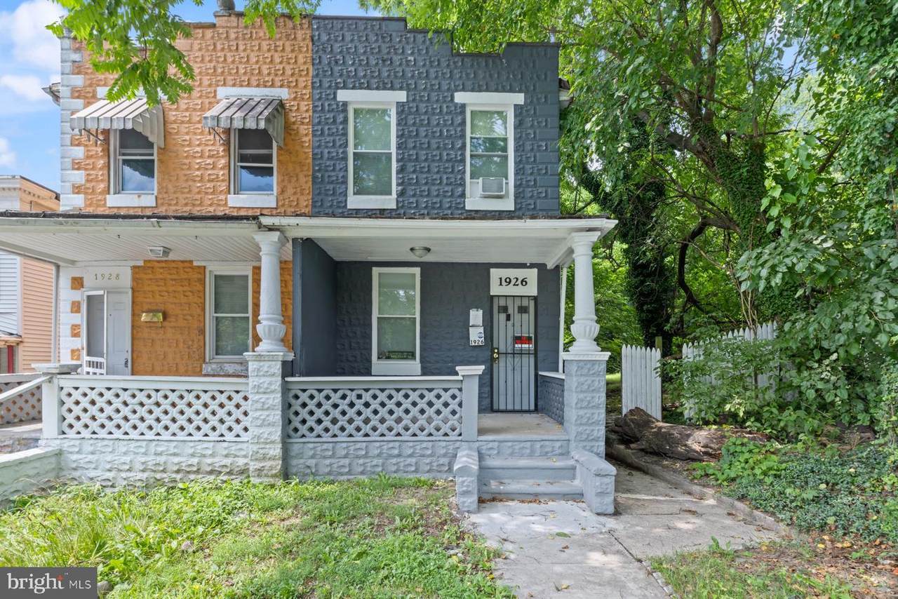 1926 Parksley Avenue - Photo 1