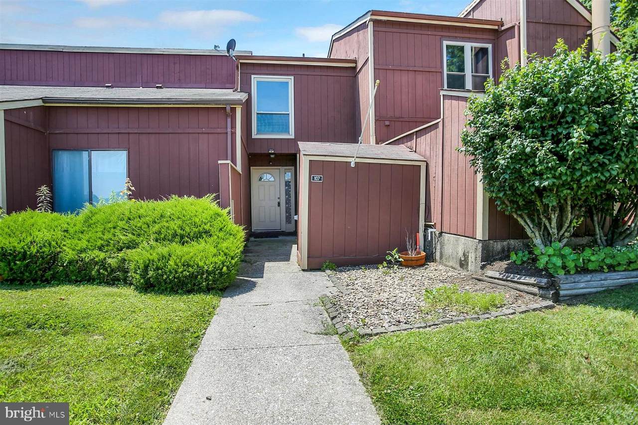 107 Melissa Court - Photo 1
