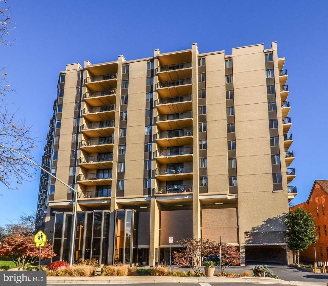 4242 East-West Highway - Photo 1