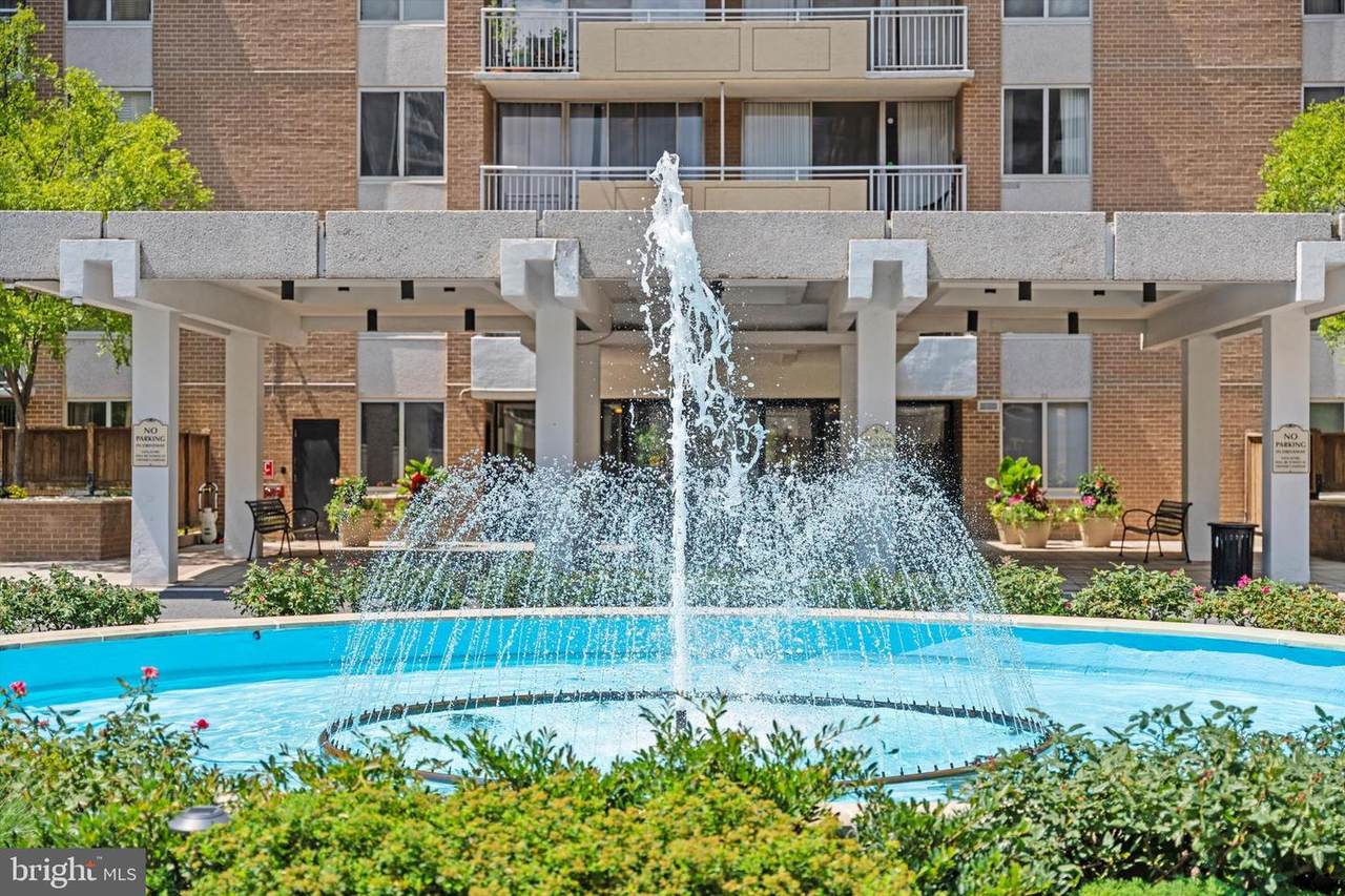 3001 Veazey Terrace - Photo 1