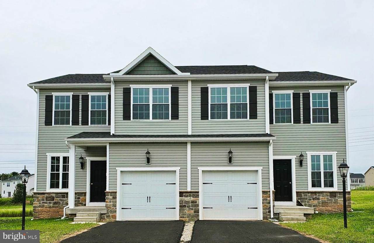 3637 Fieldstone Drive - Photo 1