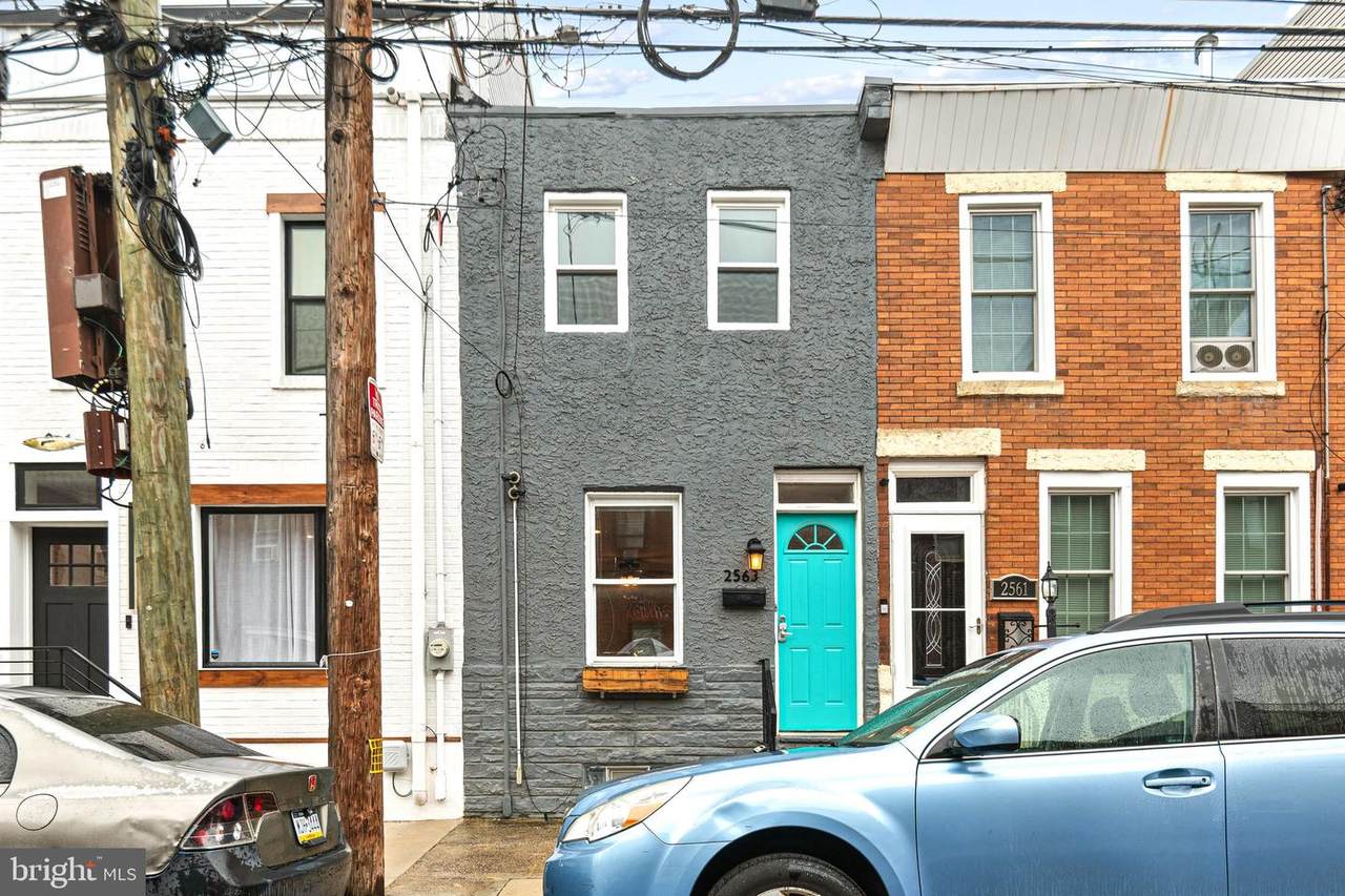 2563 Tulip Street - Photo 1