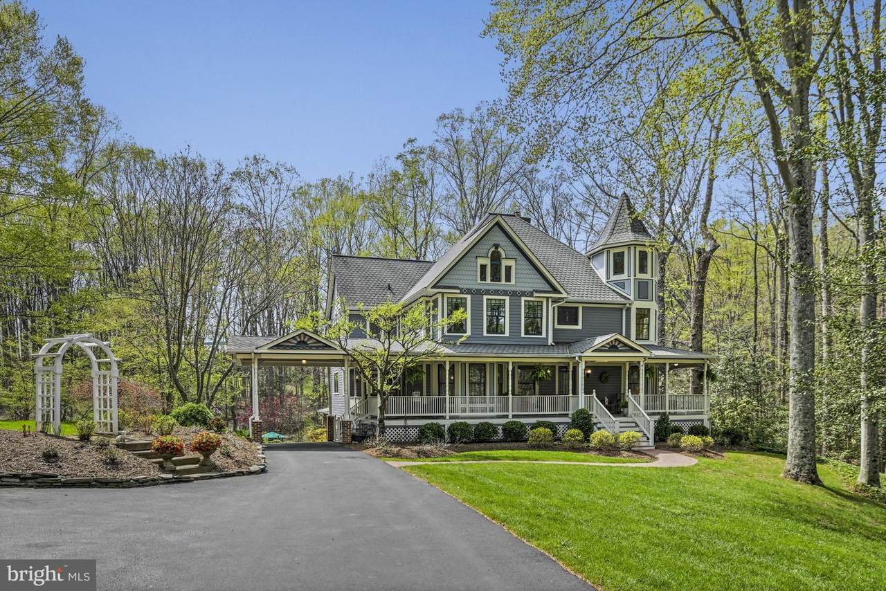 204 River Park Drive - Photo 1