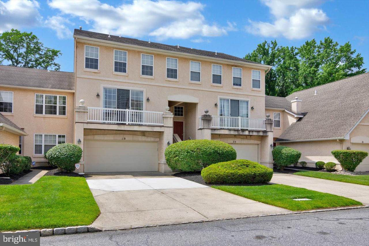 19 Buckingham Place - Photo 1