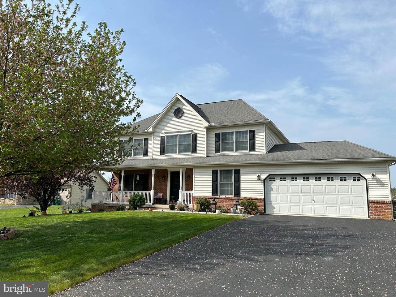26 Essex Drive - Photo 1