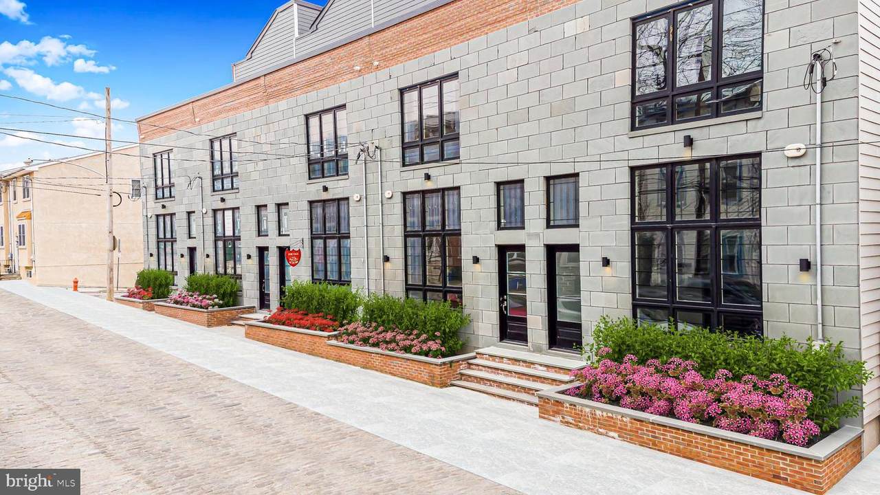 4714 Smick Street - Photo 1