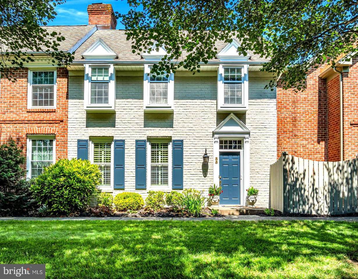 35 Kensington Square - Photo 1