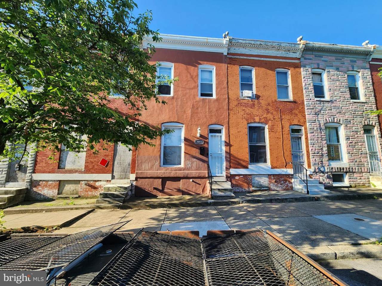2555 Fairmount Avenue - Photo 1