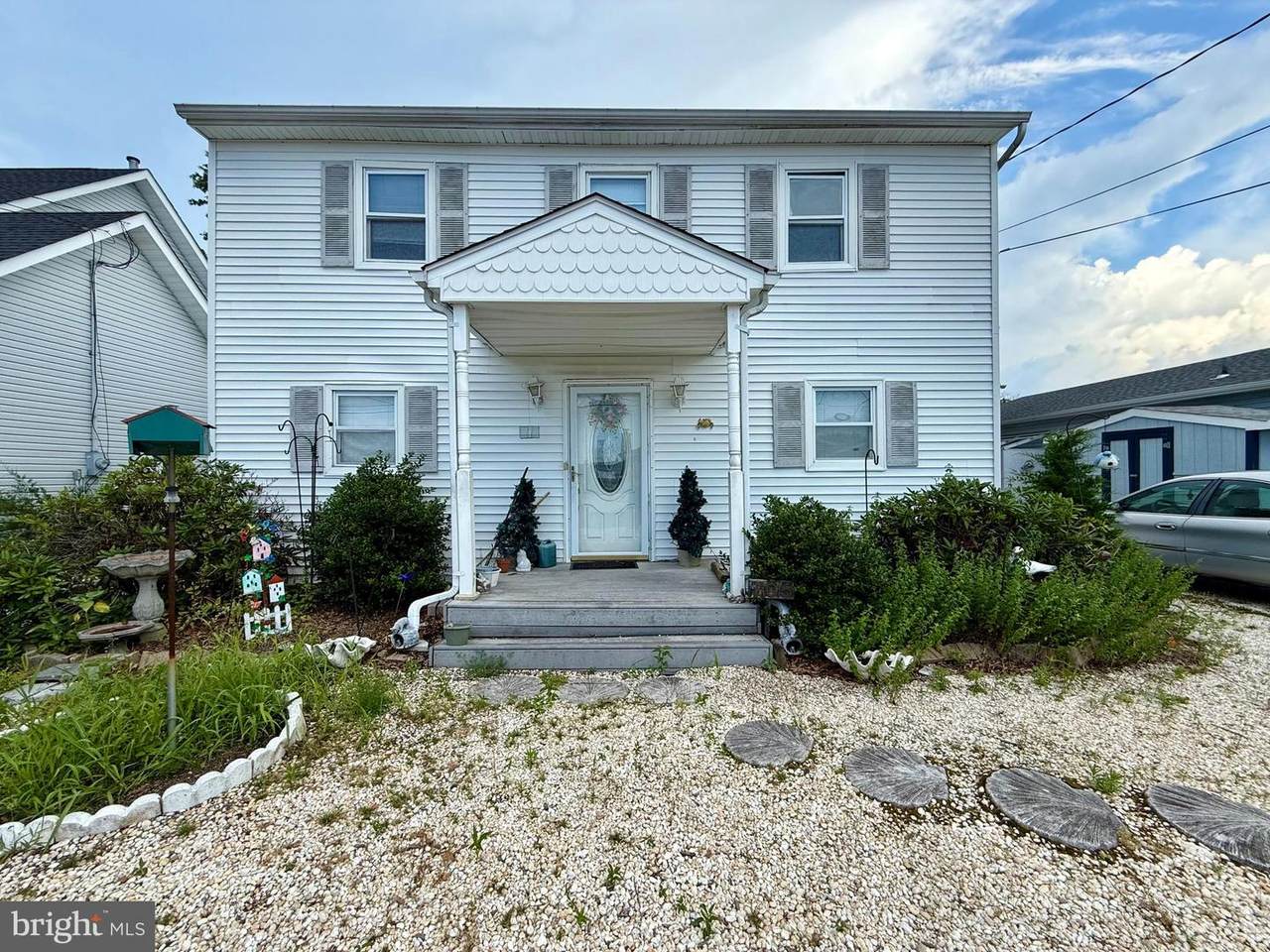 705 Roanoke Drive - Photo 1