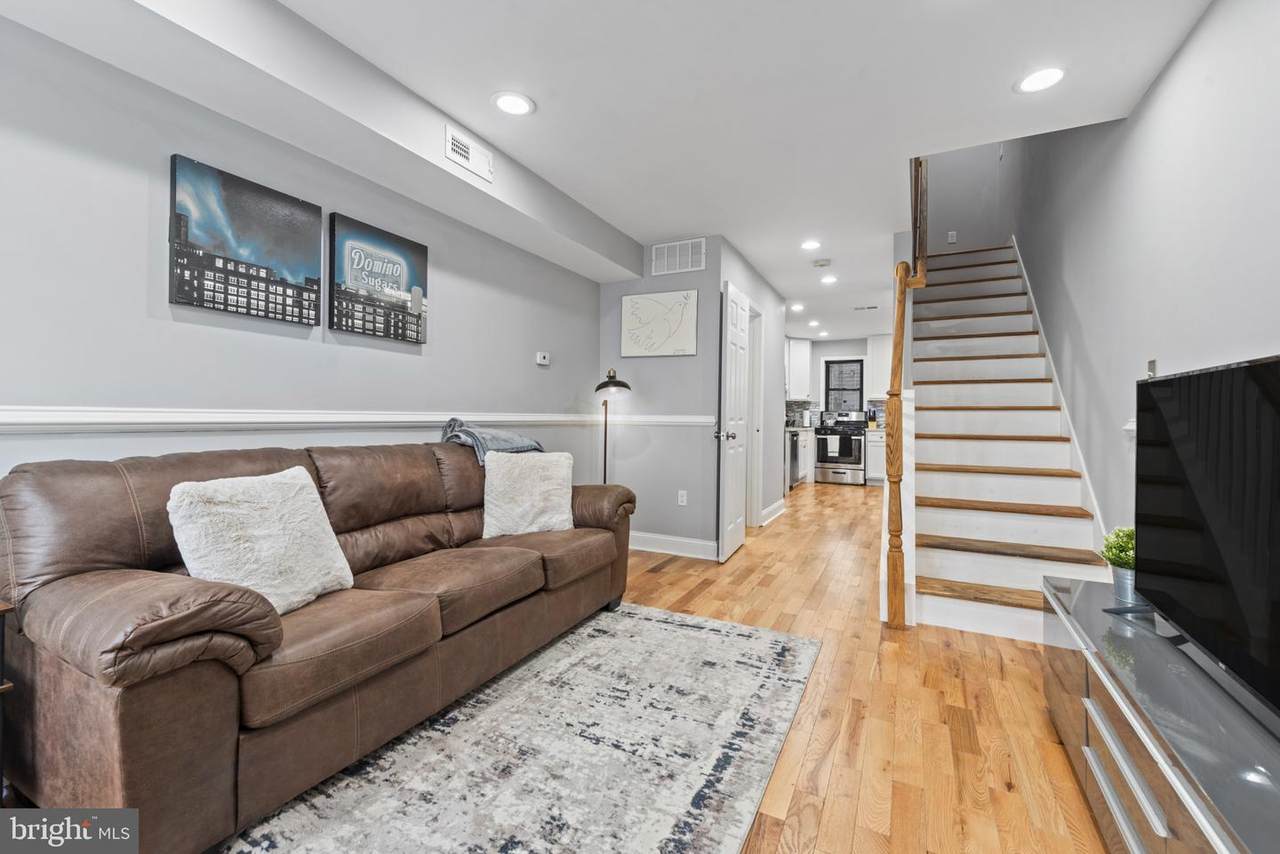 712 Duncan Street - Photo 1