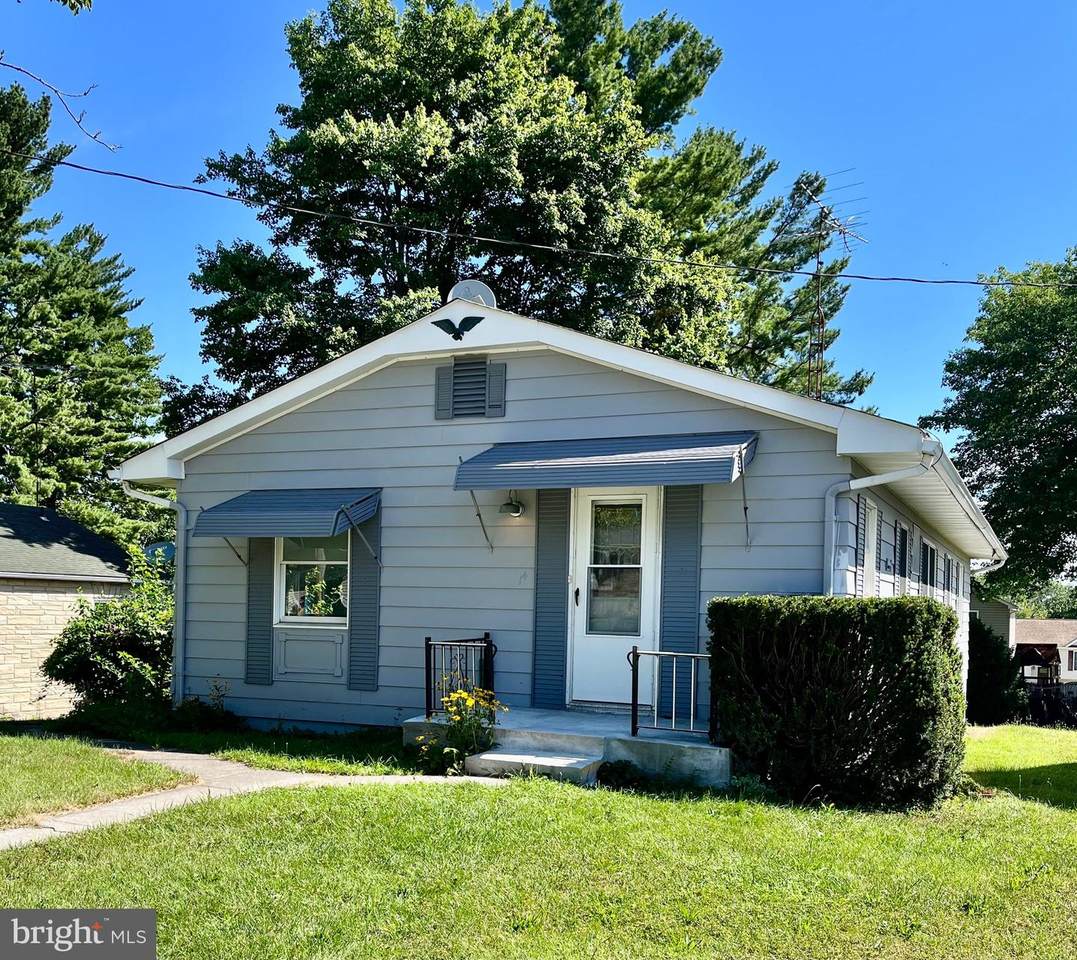 14 Commerce Street - Photo 1