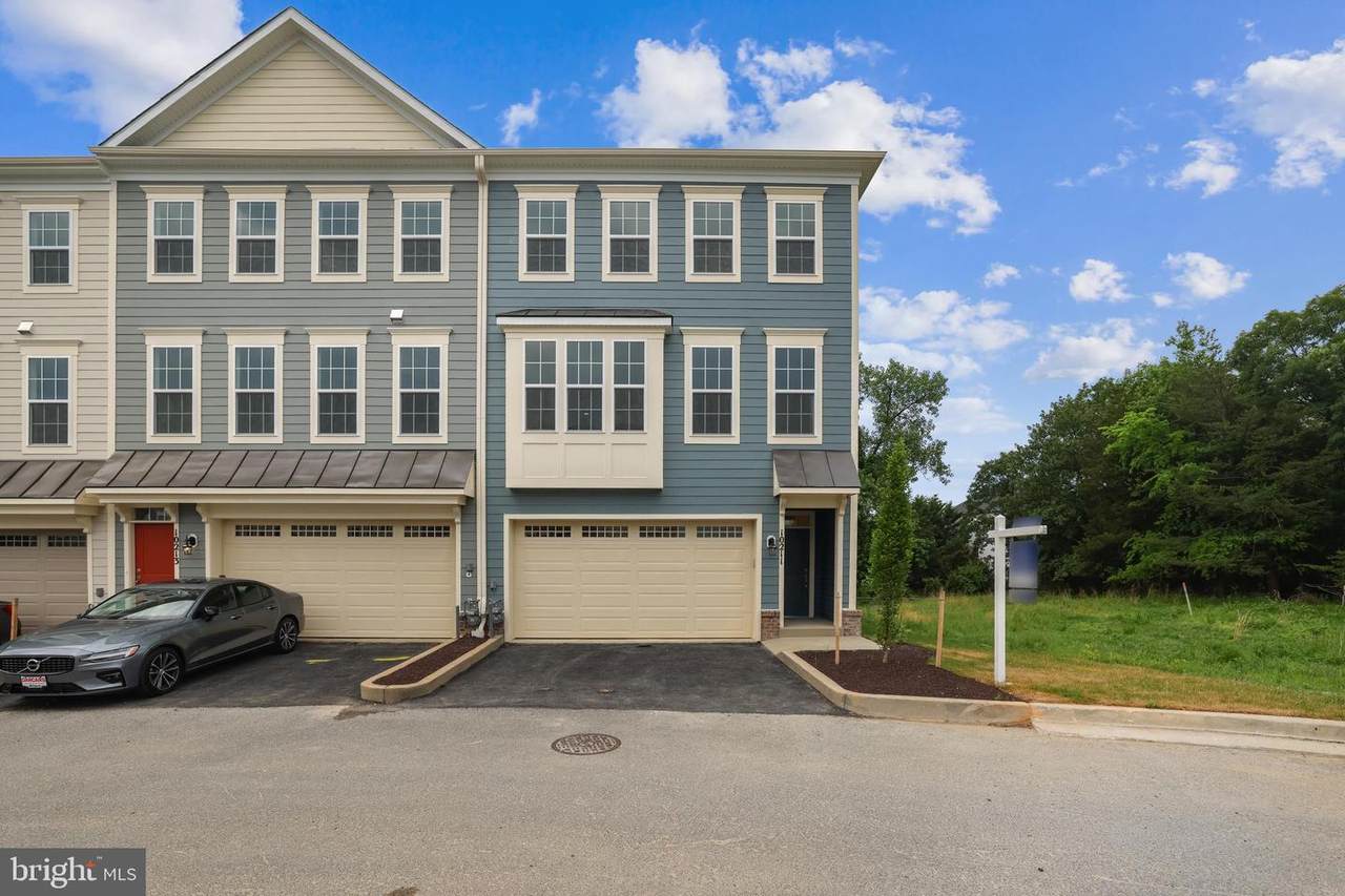 10211 Travilah Grove - Photo 1