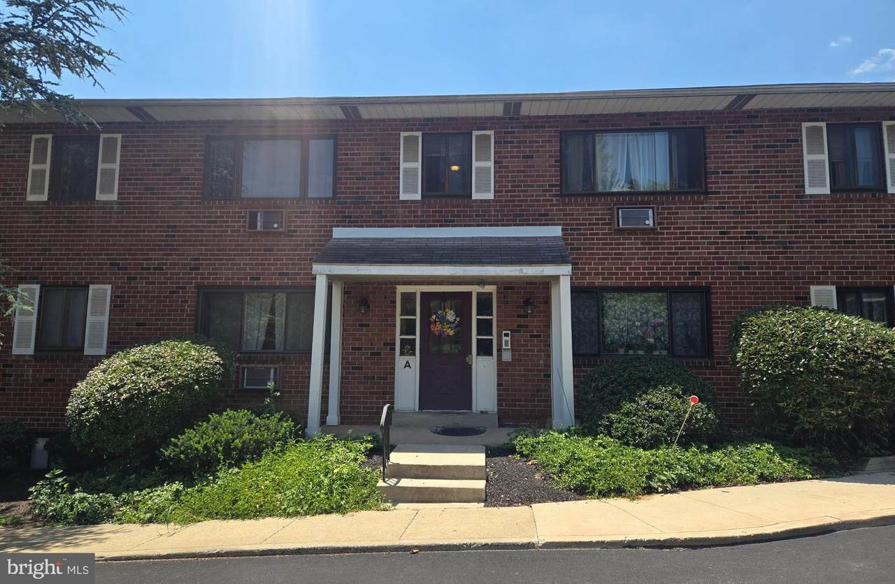 1 Lawrence Road - Photo 1