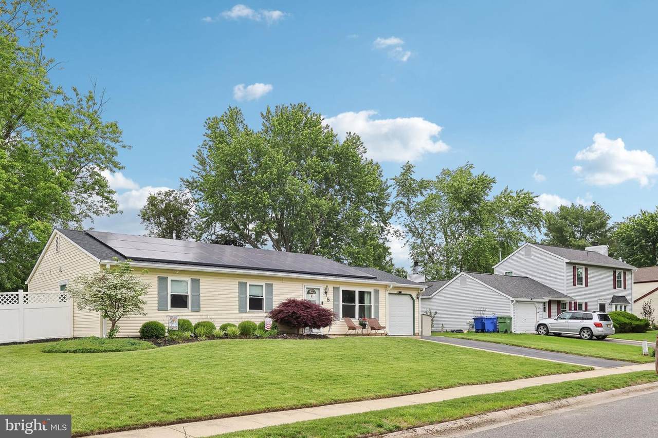 5 Grayburn Drive - Photo 1