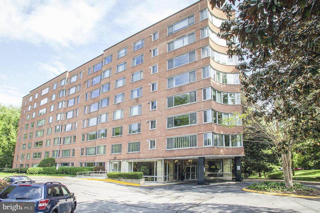 4200 Cathedral Avenue - Photo 1