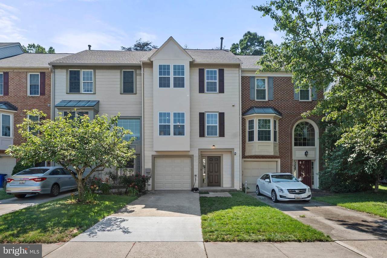 6213 Manchester Way - Photo 1