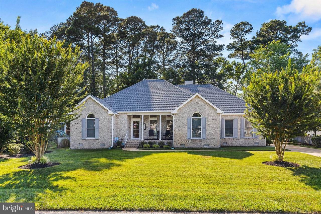 10135 Queens Circle - Photo 1