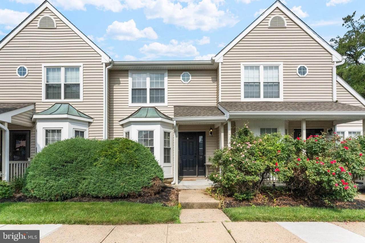 18 Washington Court - Photo 1