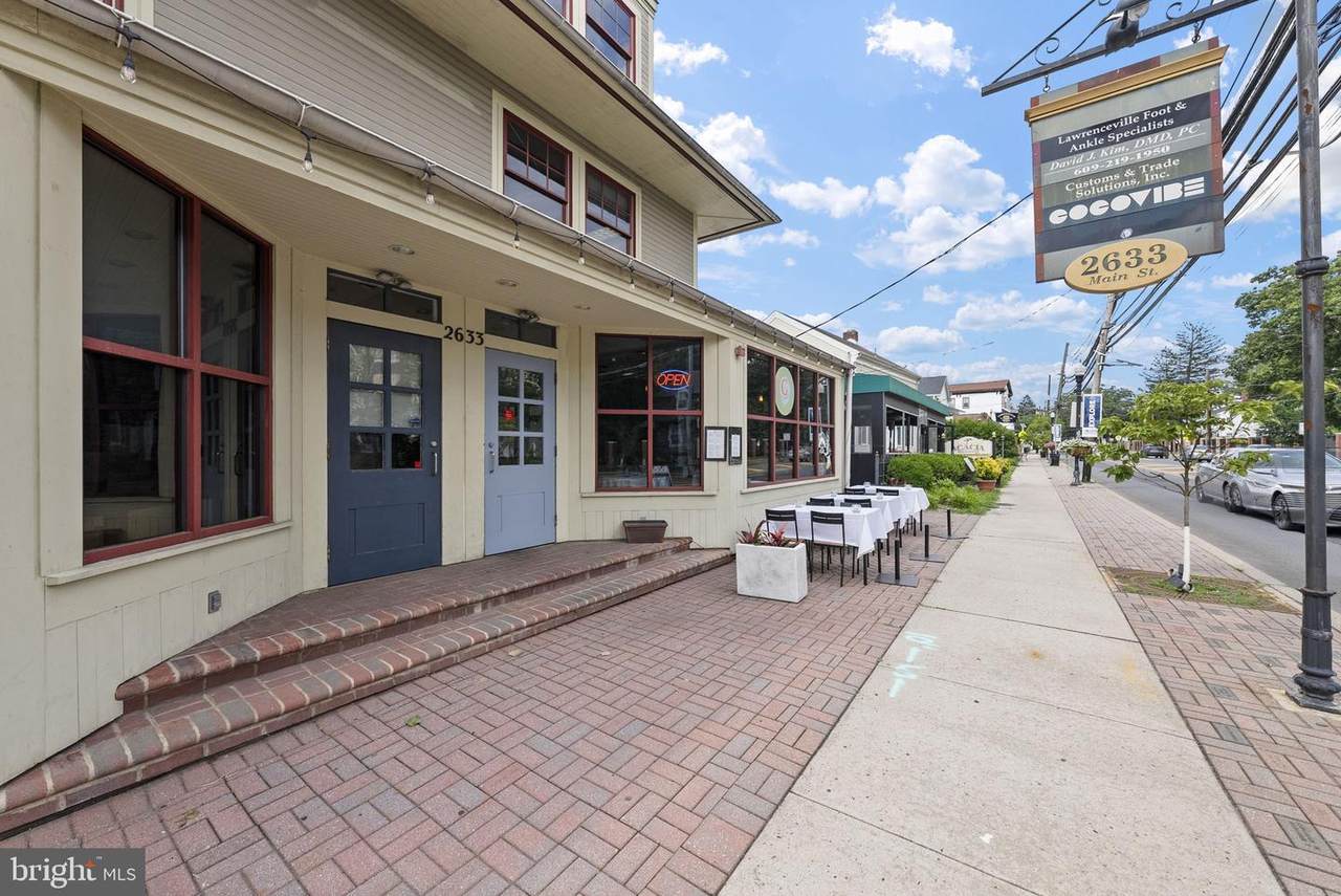 2633 Main Street - Photo 1