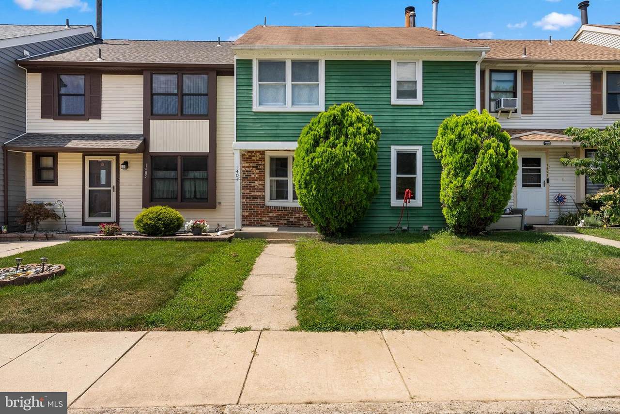 1404 Arrowwood Court - Photo 1