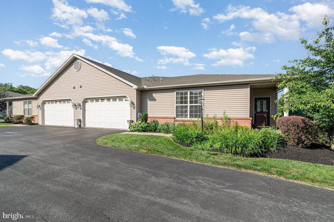 197 Meadowview Drive - Photo 1