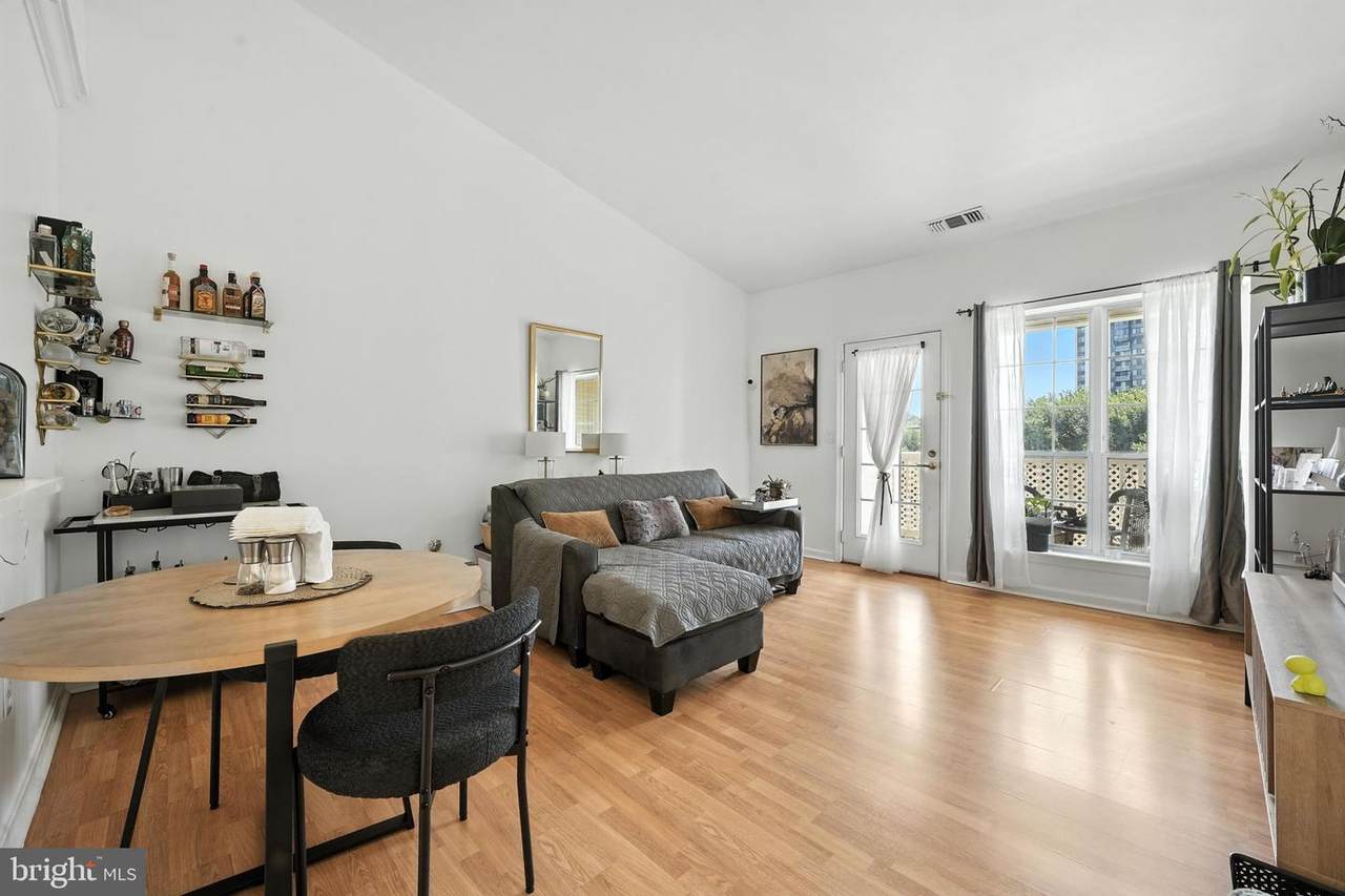 4550 Strutfield Lane - Photo 1