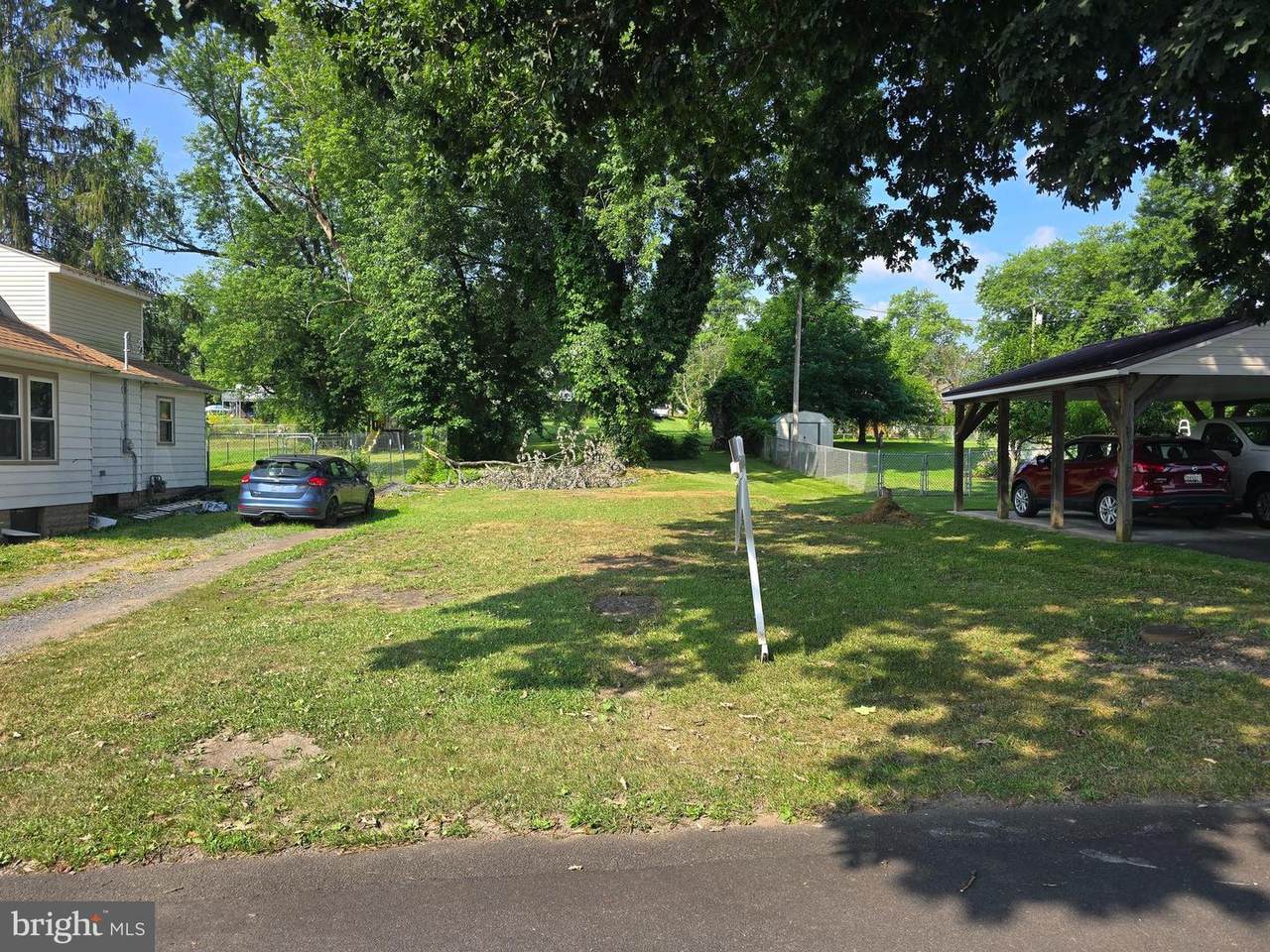 12706 Darrows Avenue - Photo 1