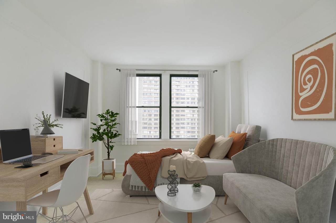 1324 Locust Street - Photo 1