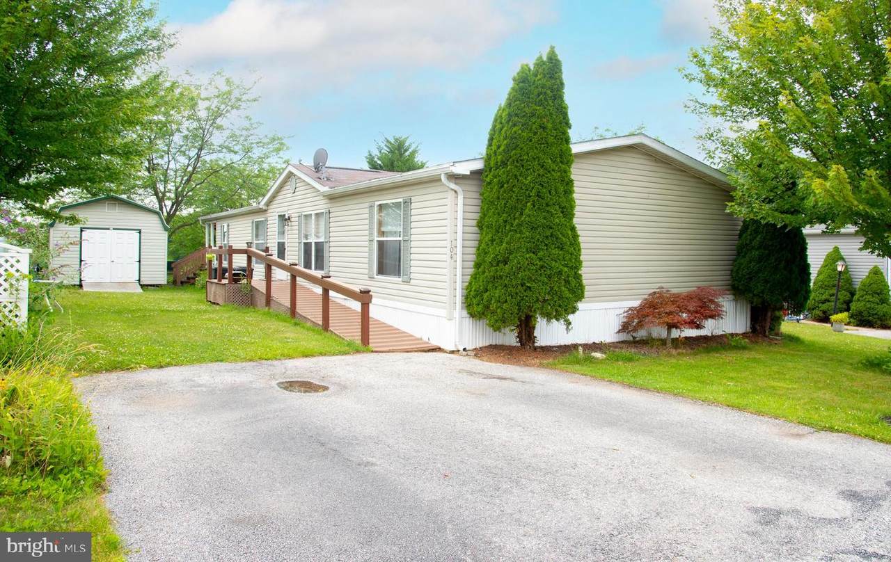 104 Raptor Drive - Photo 1