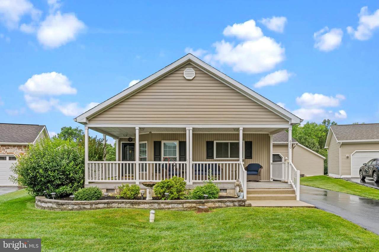 620 Eucalyptus Way - Photo 1