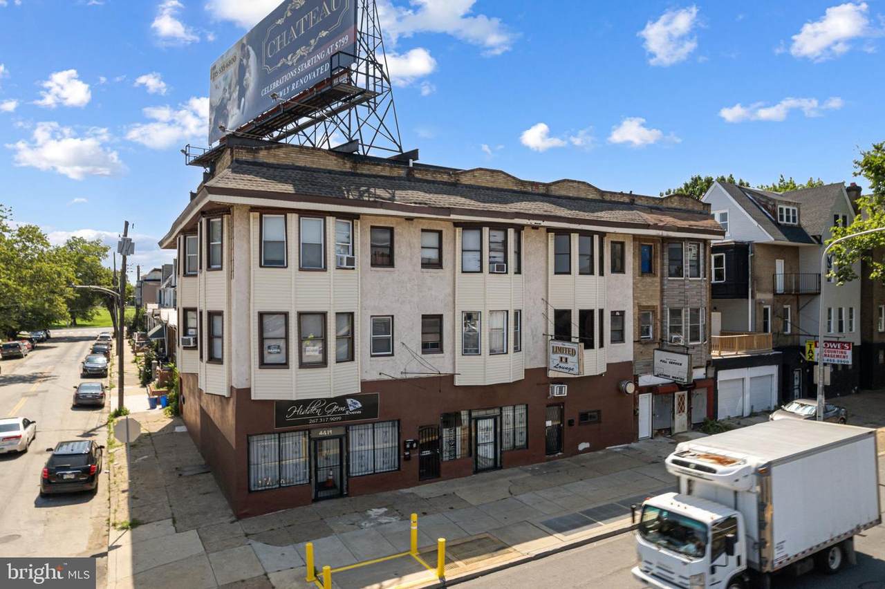 4419 Broad Street - Photo 1