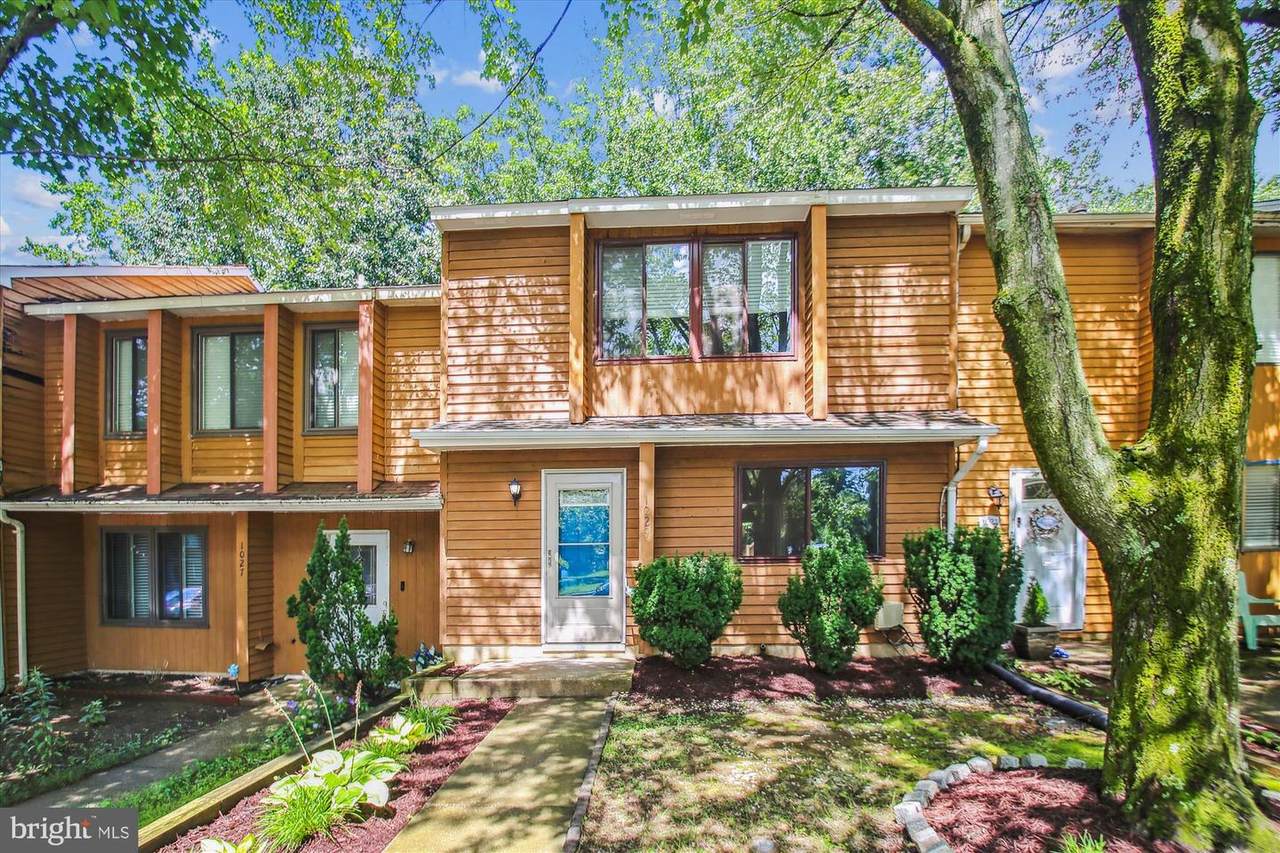 1029 Commanders Way - Photo 1