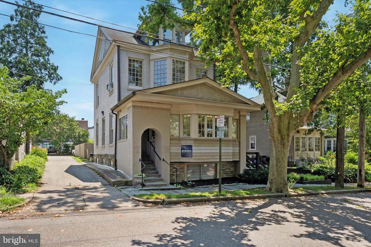 18 Evergreen Avenue - Photo 1