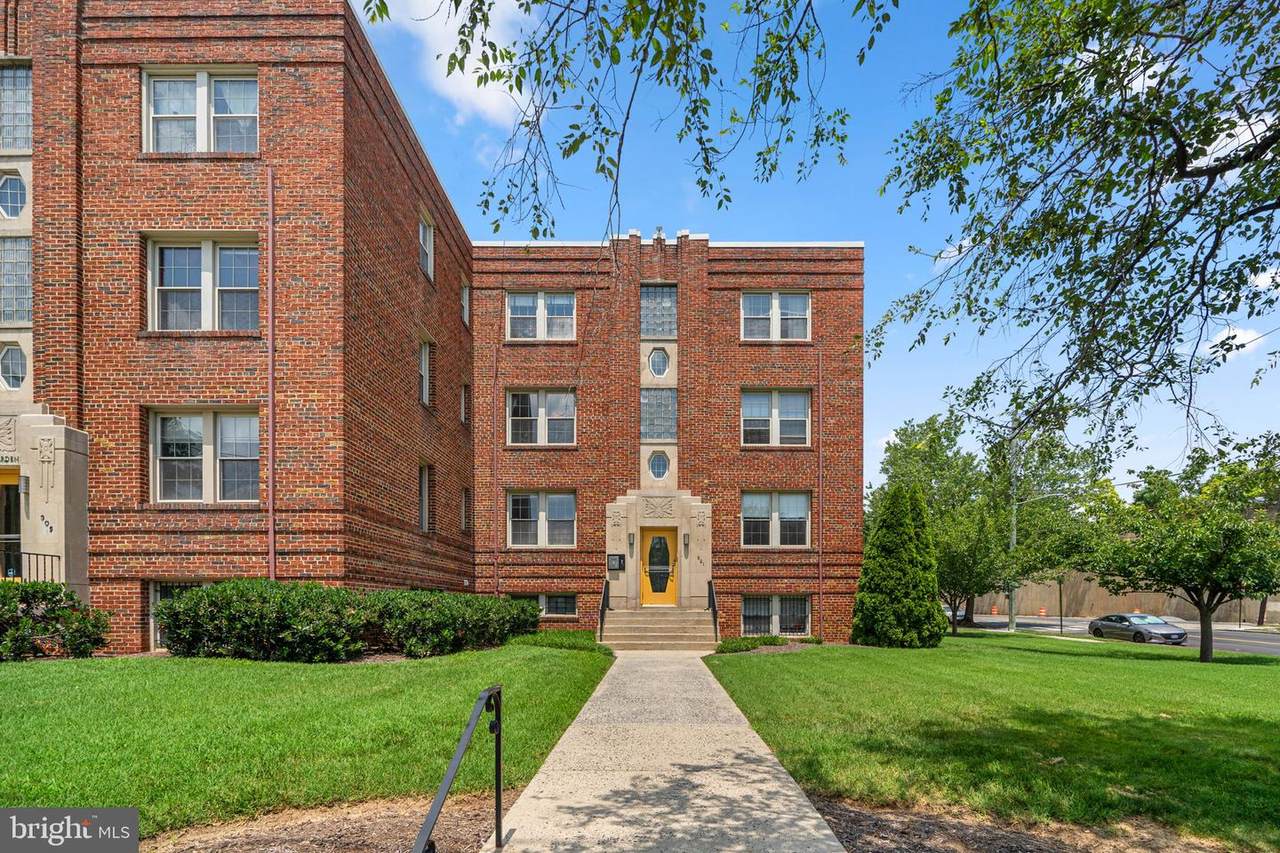 301 Whittier Street - Photo 1