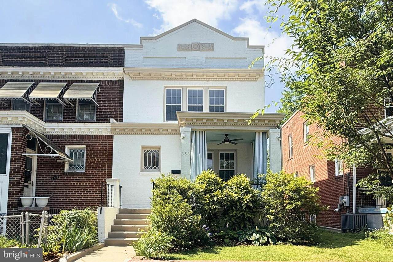 856 Whittier Place - Photo 1