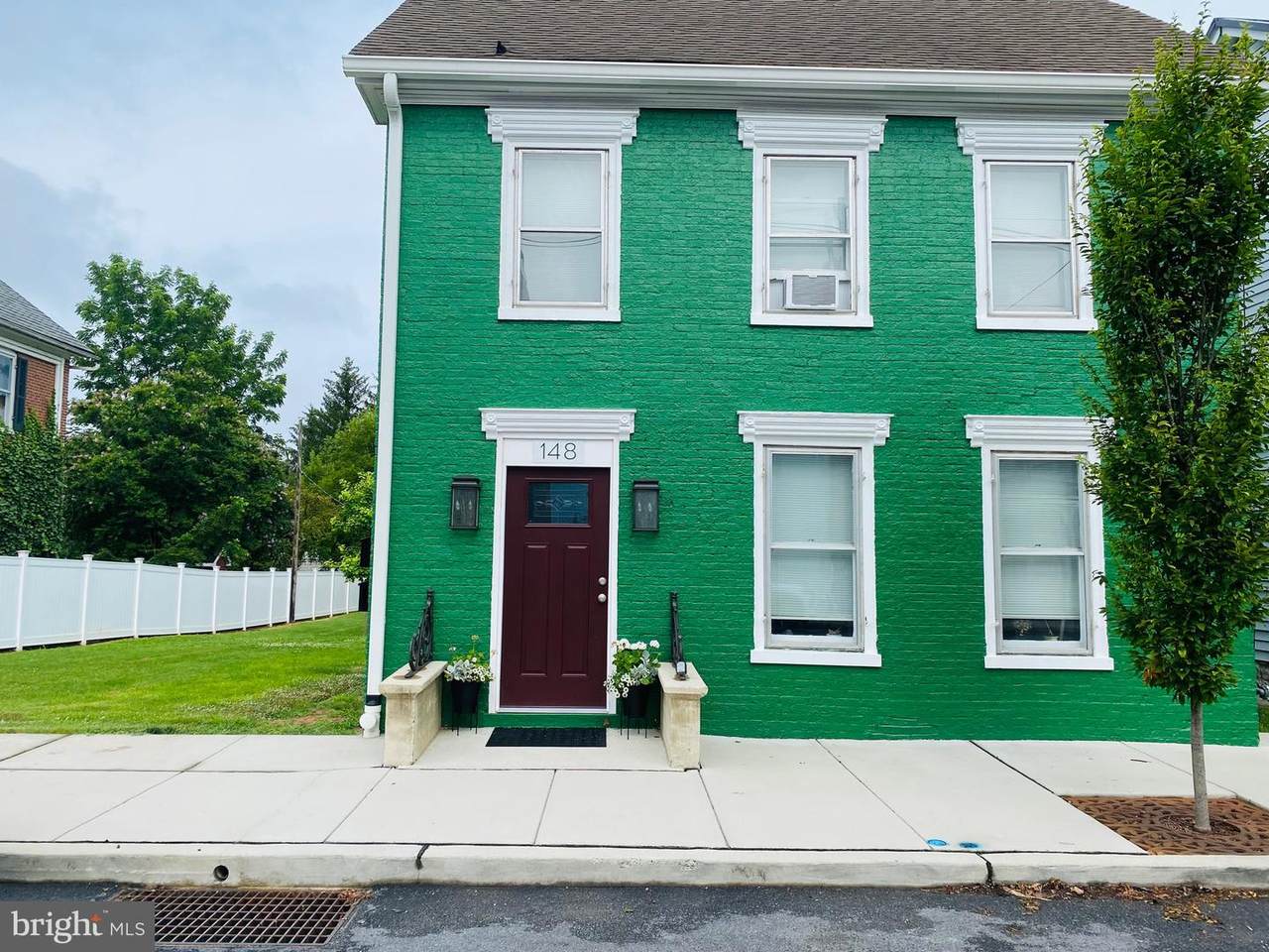 148 Carlisle Street - Photo 1