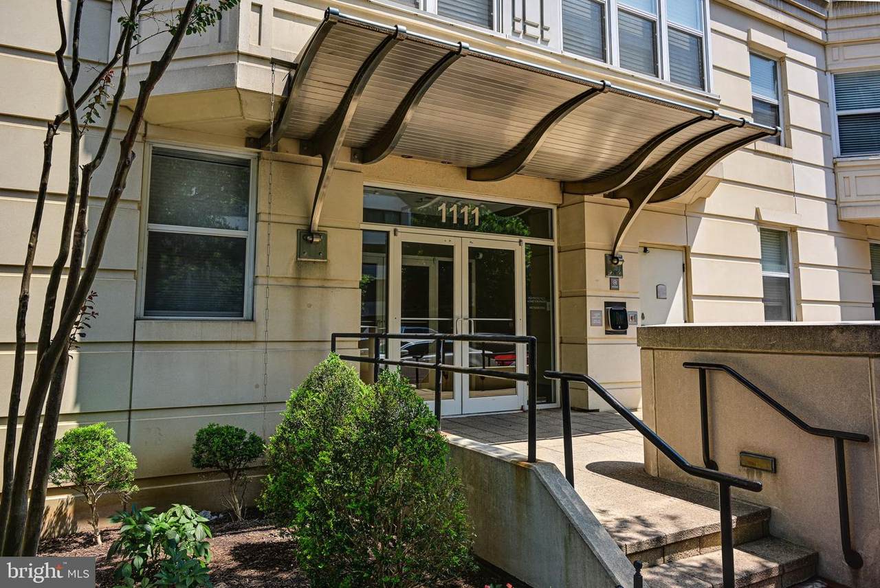 1111 11TH Street - Photo 1