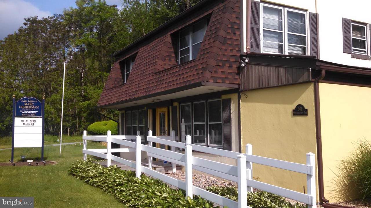 961 Downingtown Pike - Photo 1
