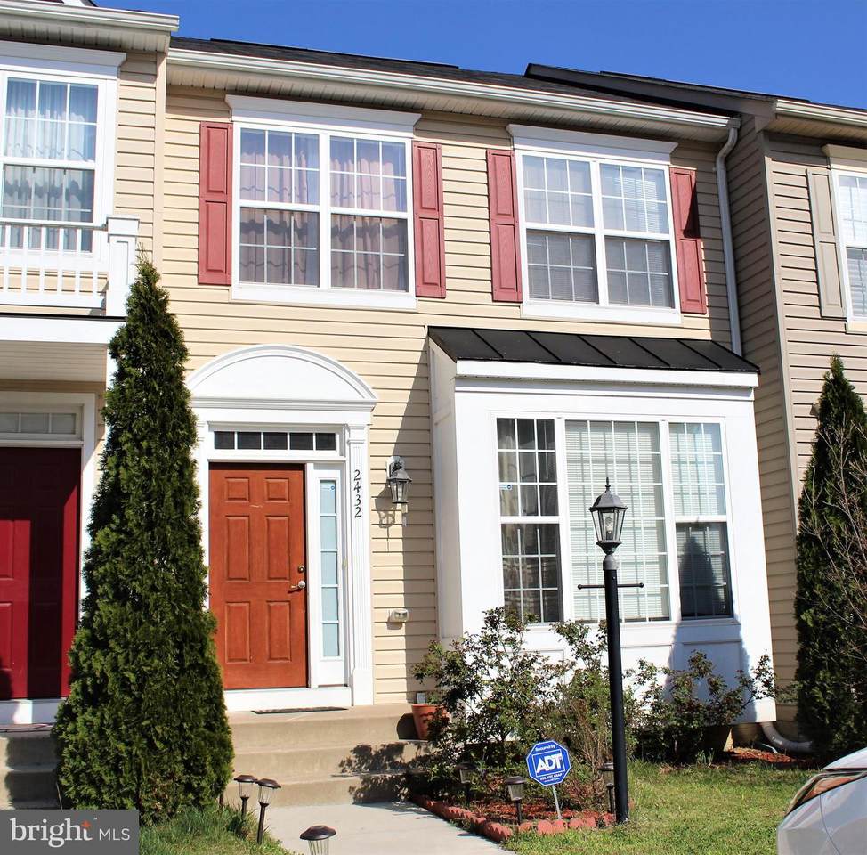 2432 Battery Hill Circle - Photo 1