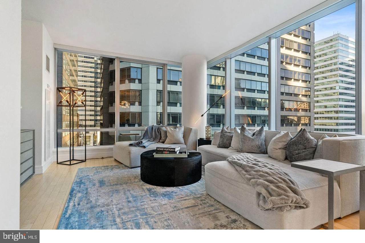 1414 Penn Square - Photo 1