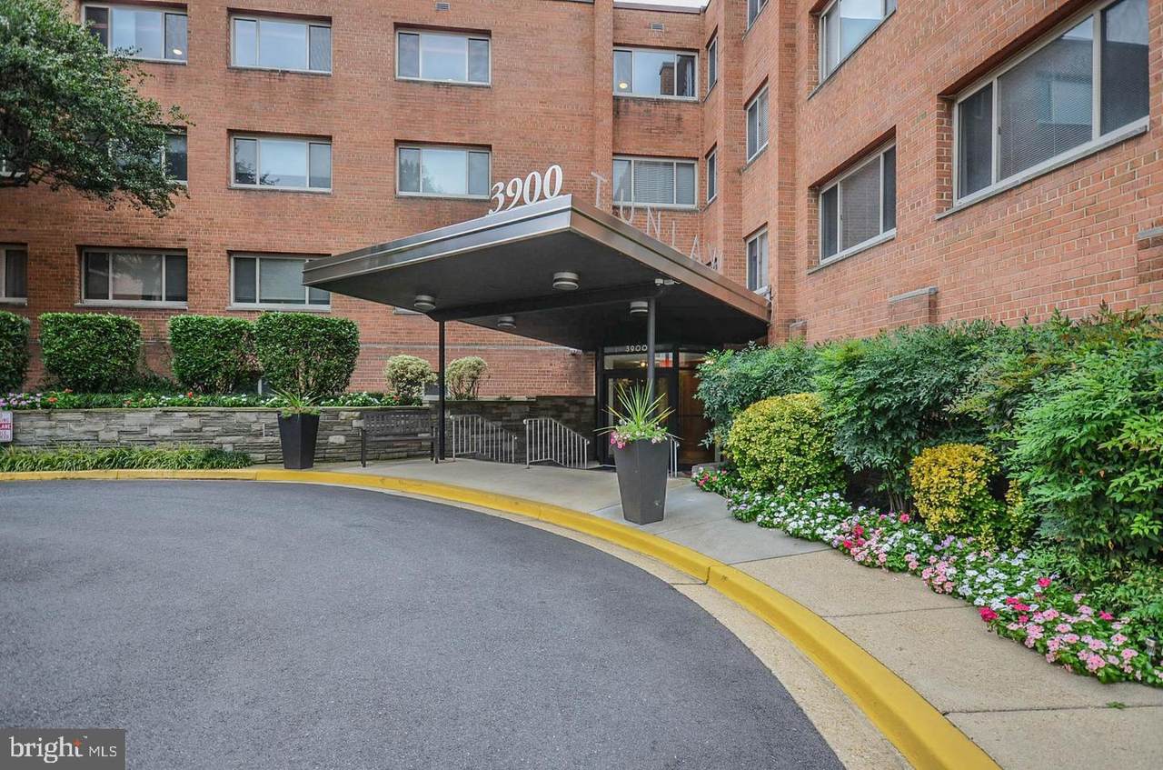 3900 Tunlaw Road - Photo 1