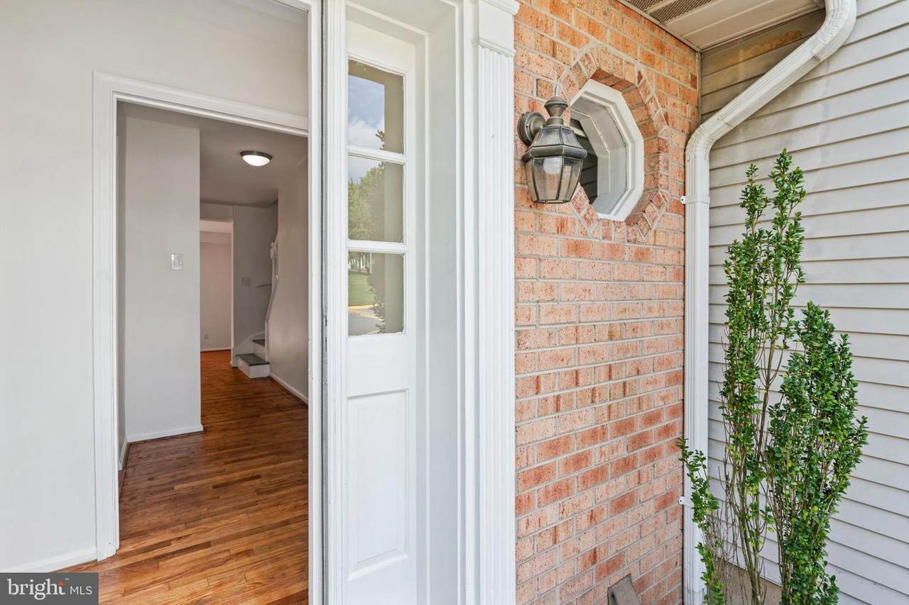 5354 Anchor Court - Photo 1