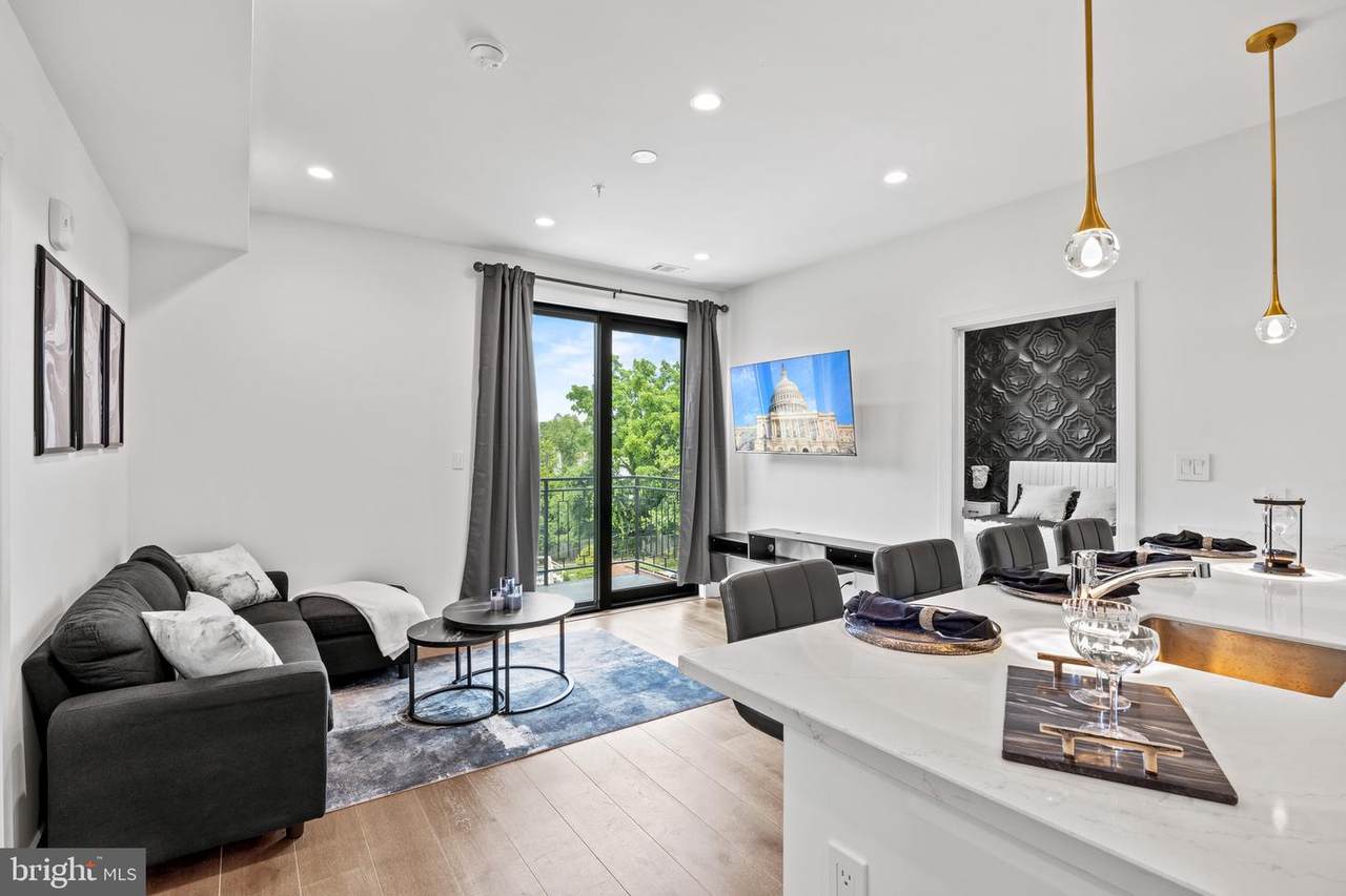 1002 Rhode Island Avenue - Photo 1