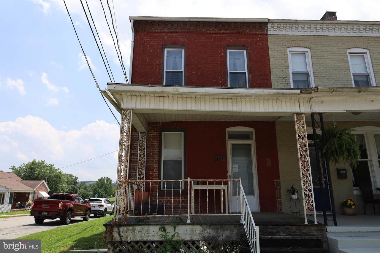 501 Hellam Street - Photo 1