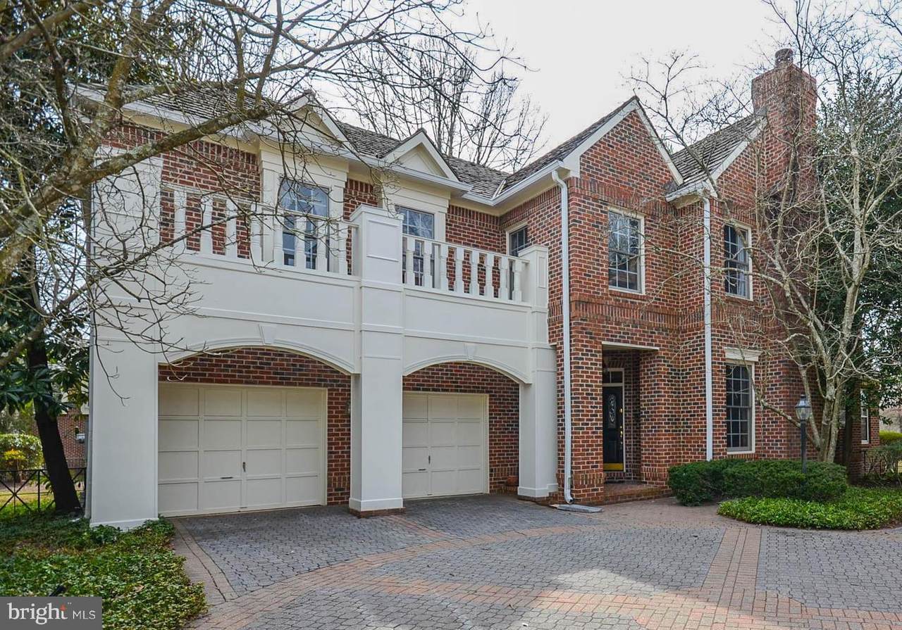 7806 Fox Gate Court - Photo 1