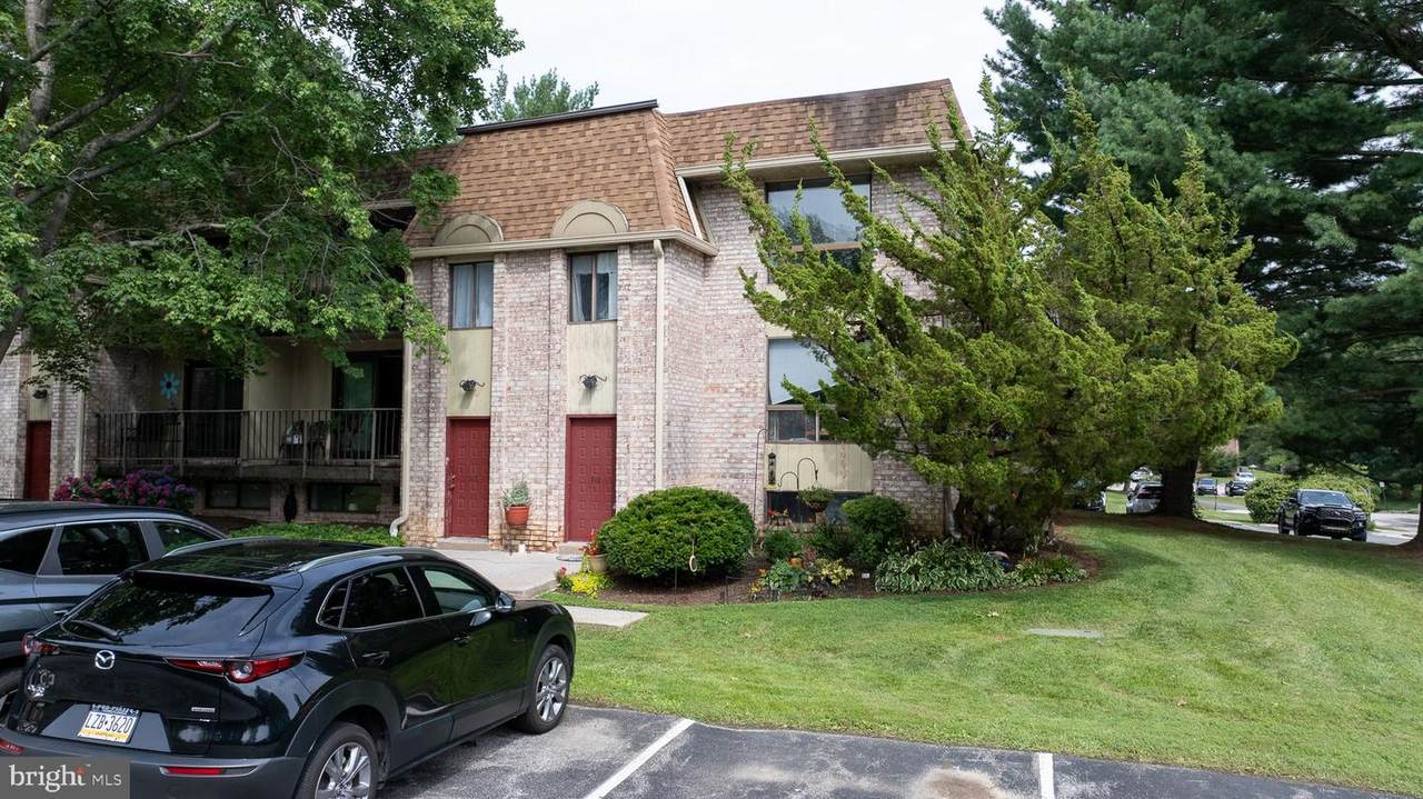 318-B Saybrook Lane - Photo 1