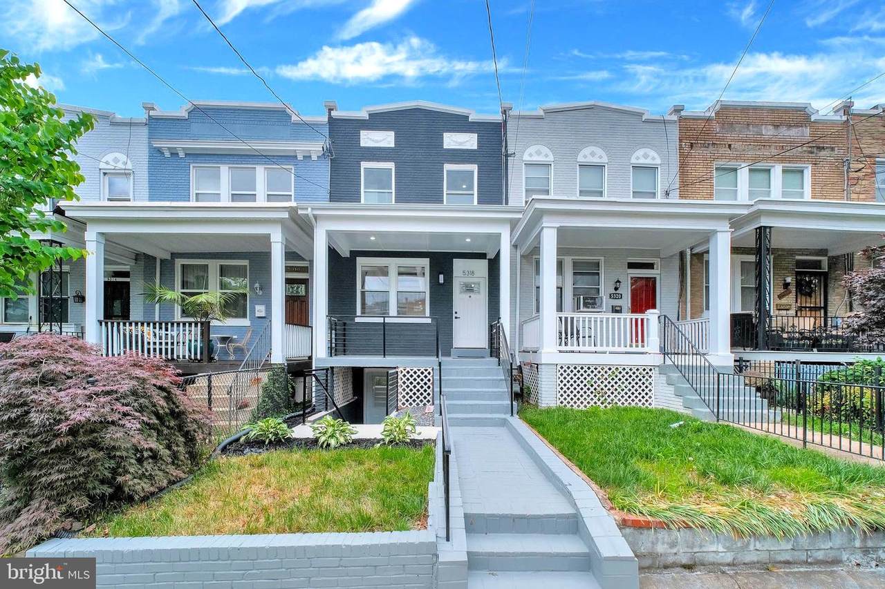 5318 5TH Street - Photo 1
