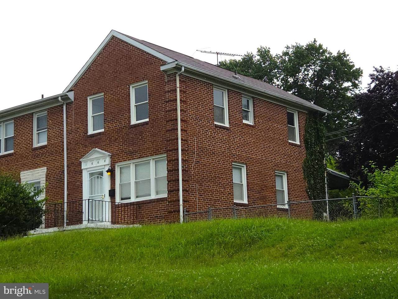 1668 Kirkwood Road - Photo 1