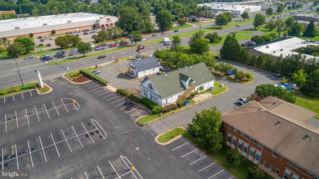 3916 Plank Road - Photo 1